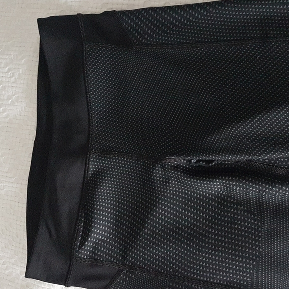 UnderArmour Heat Gear compression leggungs - Picture 3 of 6